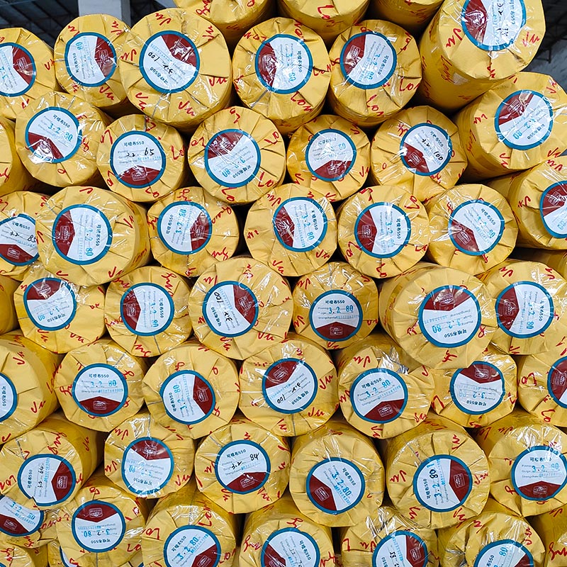 550 Kültéri elöl megvilágított flex banner